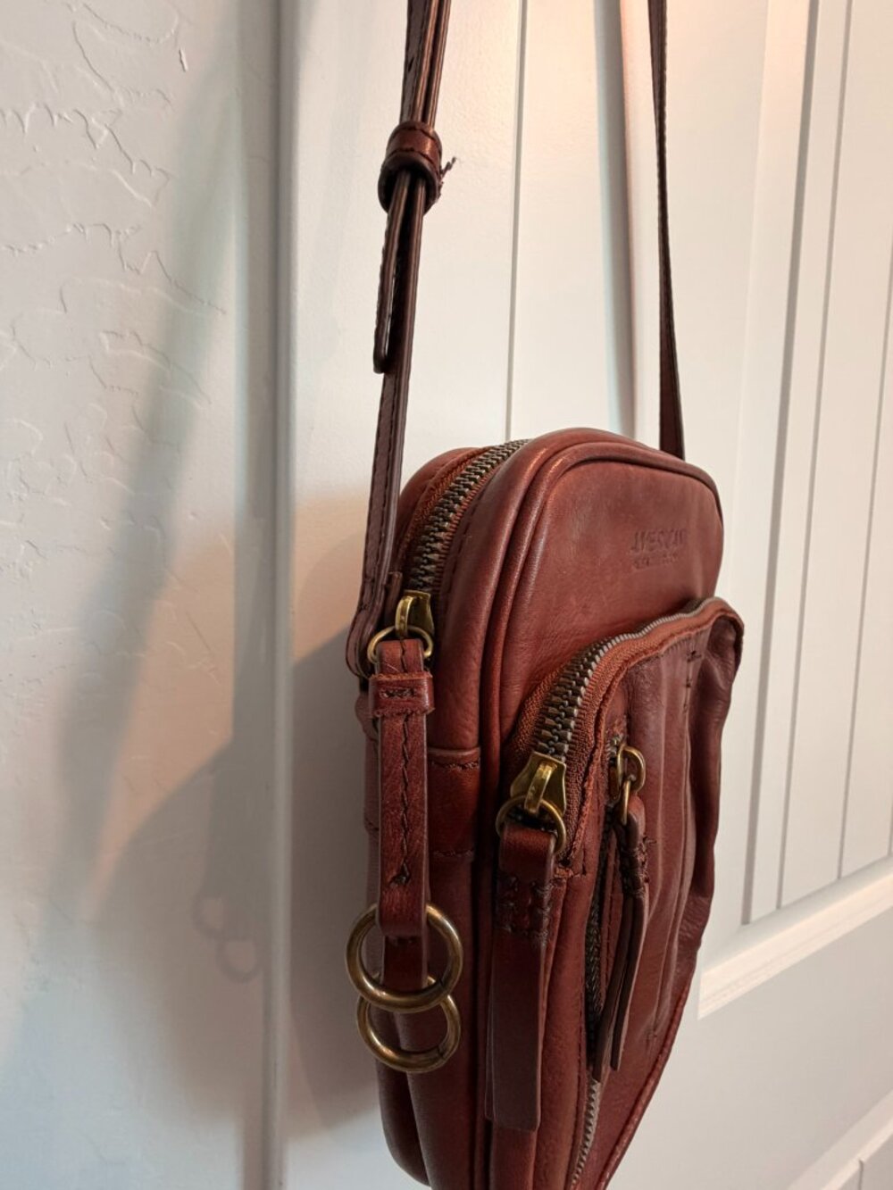 American Leather Co. Genuine Leather Crossbody Bag | Adjustable Strap - Picture 5 of 11